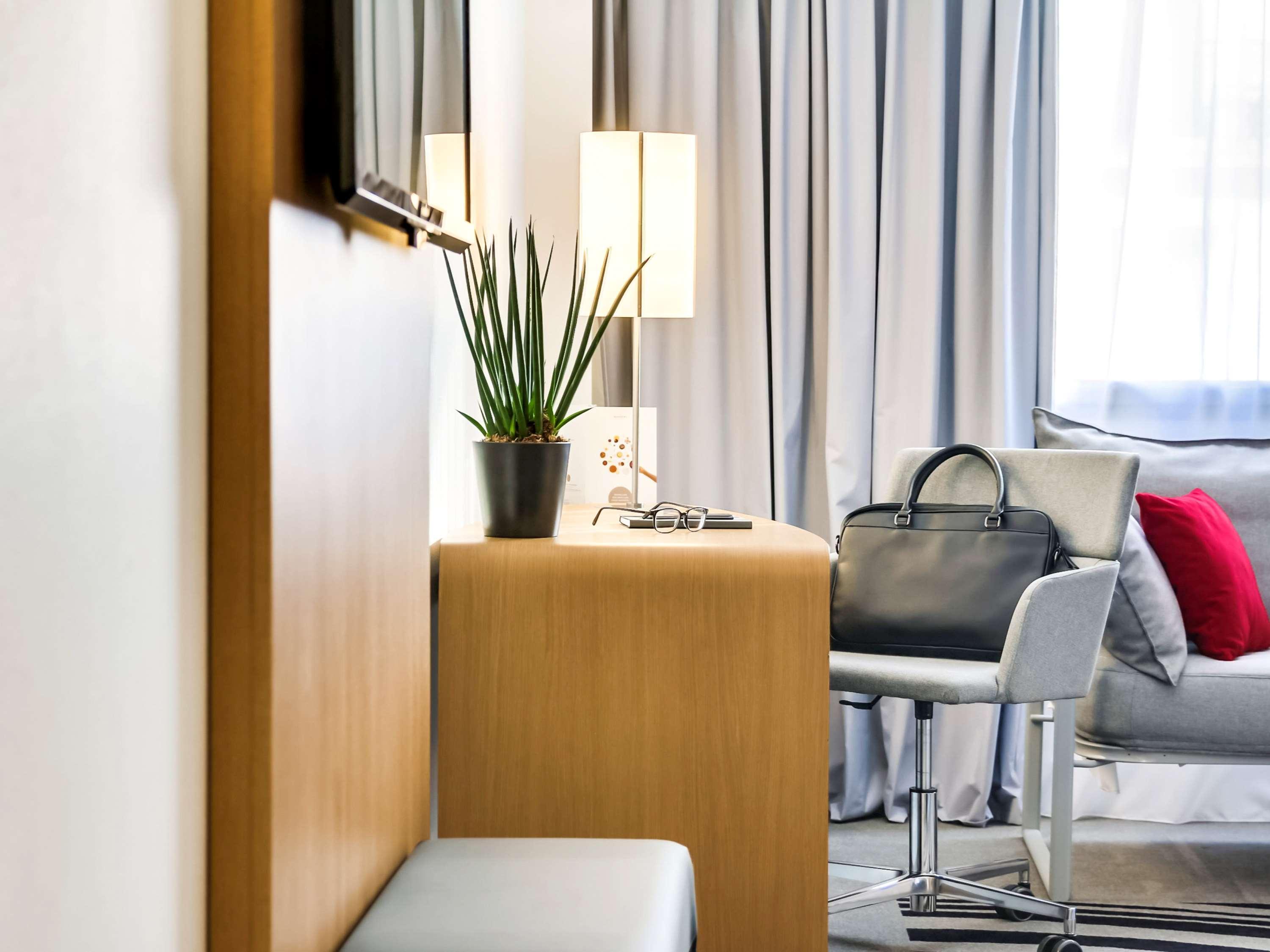 Novotel Paris Centre Gare Montparnasse Exterior foto